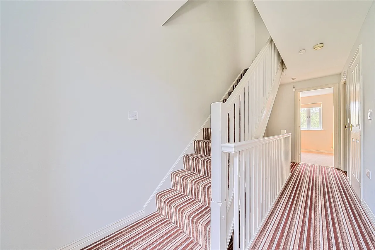 Joyford Passage, Cheltenham, GL52, photo 14