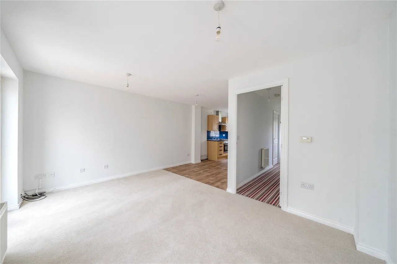 Joyford Passage, Cheltenham, GL52, photo 2