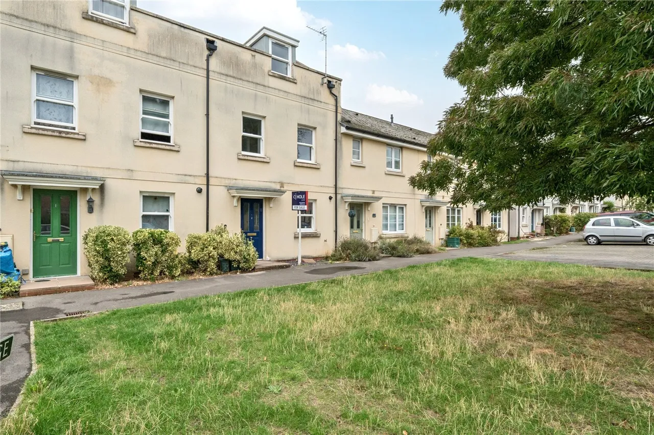 Joyford Passage, Cheltenham, GL52, photo 12