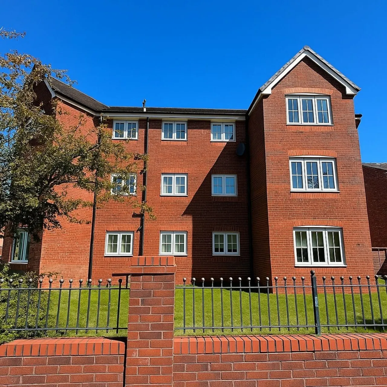 Brentwood Grove, Leigh, photo 12