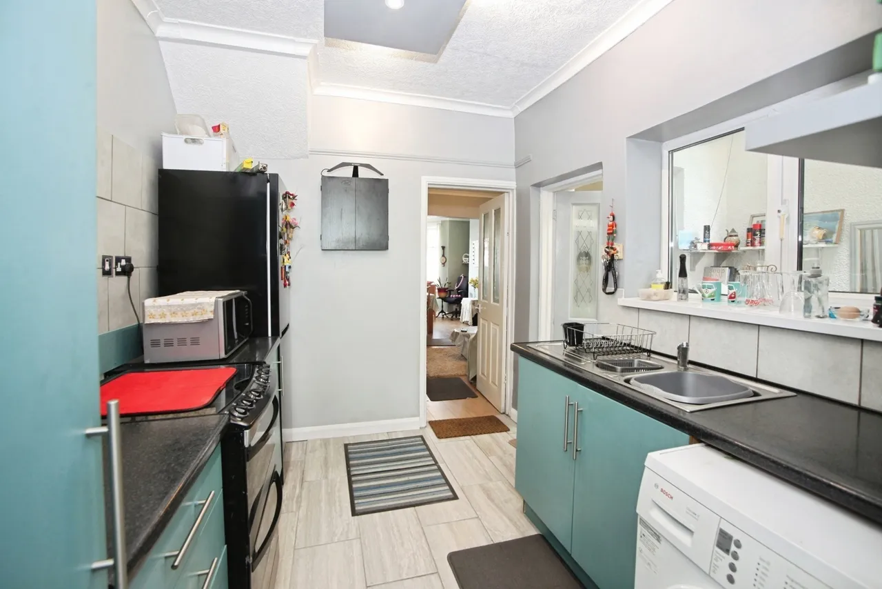 Aston Crescent, Newport, NP20, photo 6