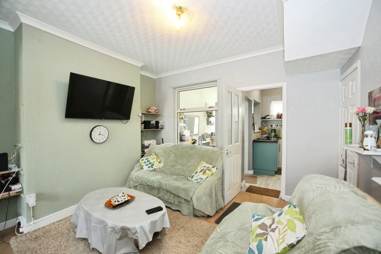 Aston Crescent, Newport, NP20, photo 4
