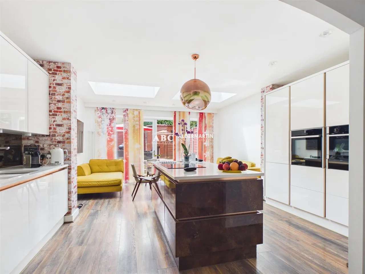 Cameron Crescent, Edgware, photo 6