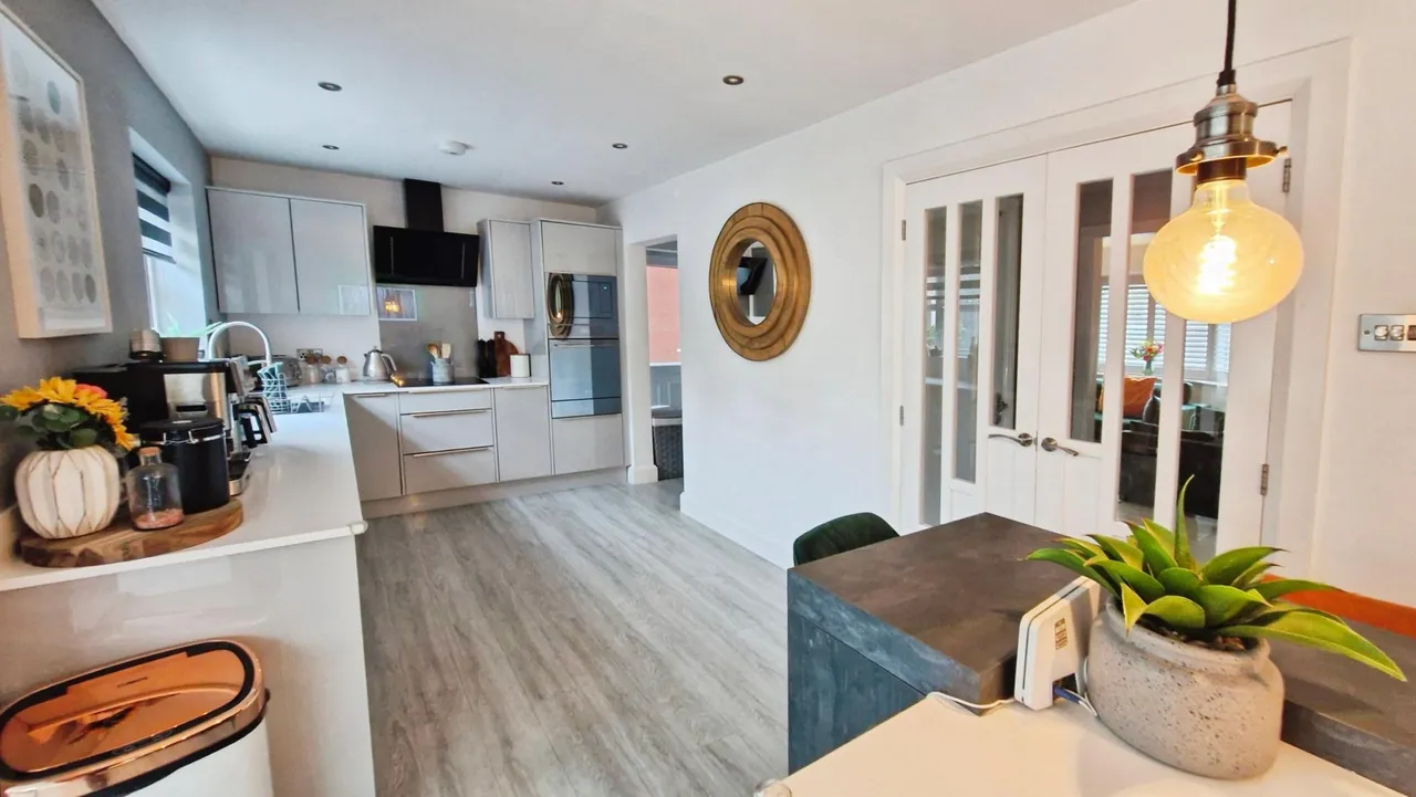 Lintin Close, Bratton, TF5, photo 15