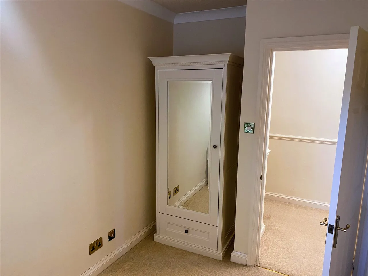 Burfield Road, Old Windsor, SL4, photo 17