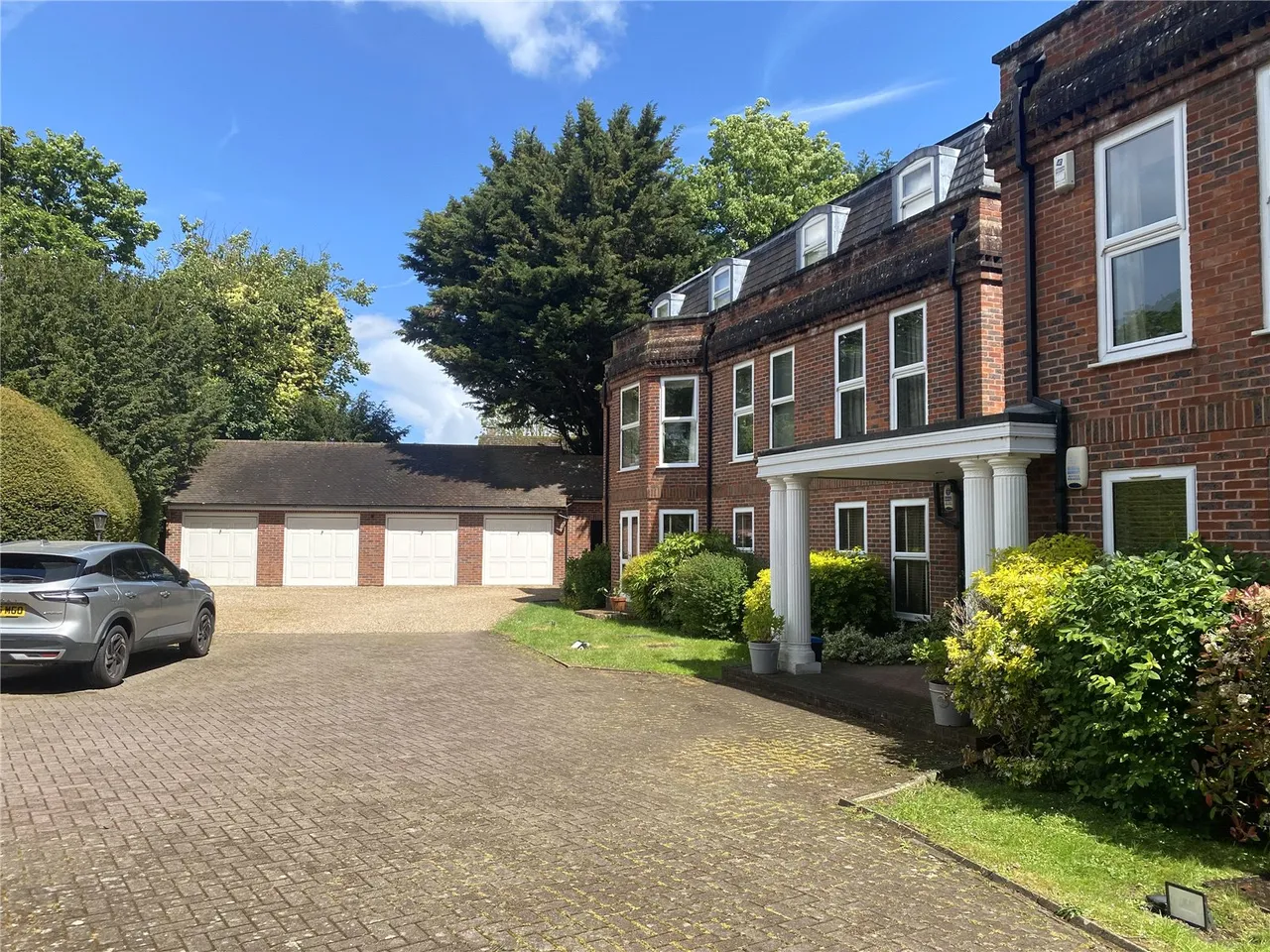 Burfield Road, Old Windsor, SL4, photo 21