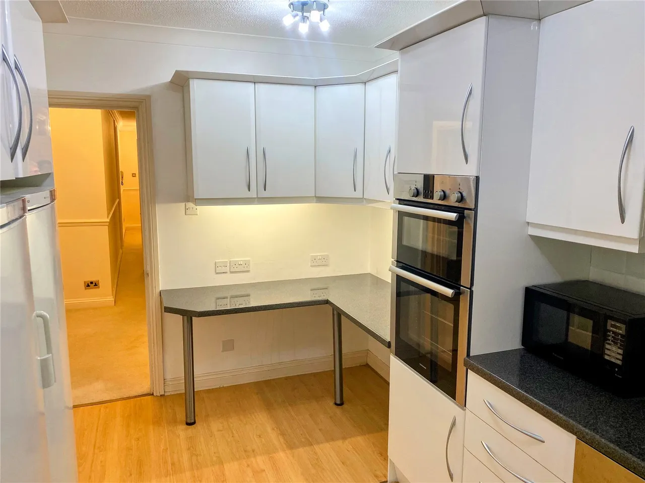 Burfield Road, Old Windsor, SL4, photo 12