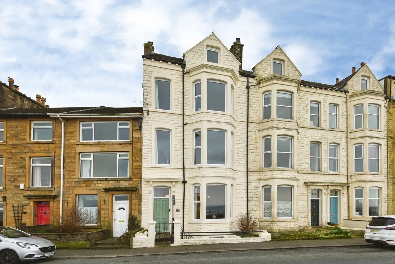 6 bed house for sale, Marine Road East, Morecambe, LA4