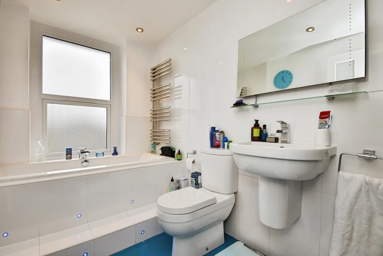 Marine Road East, Morecambe, LA4, photo 20
