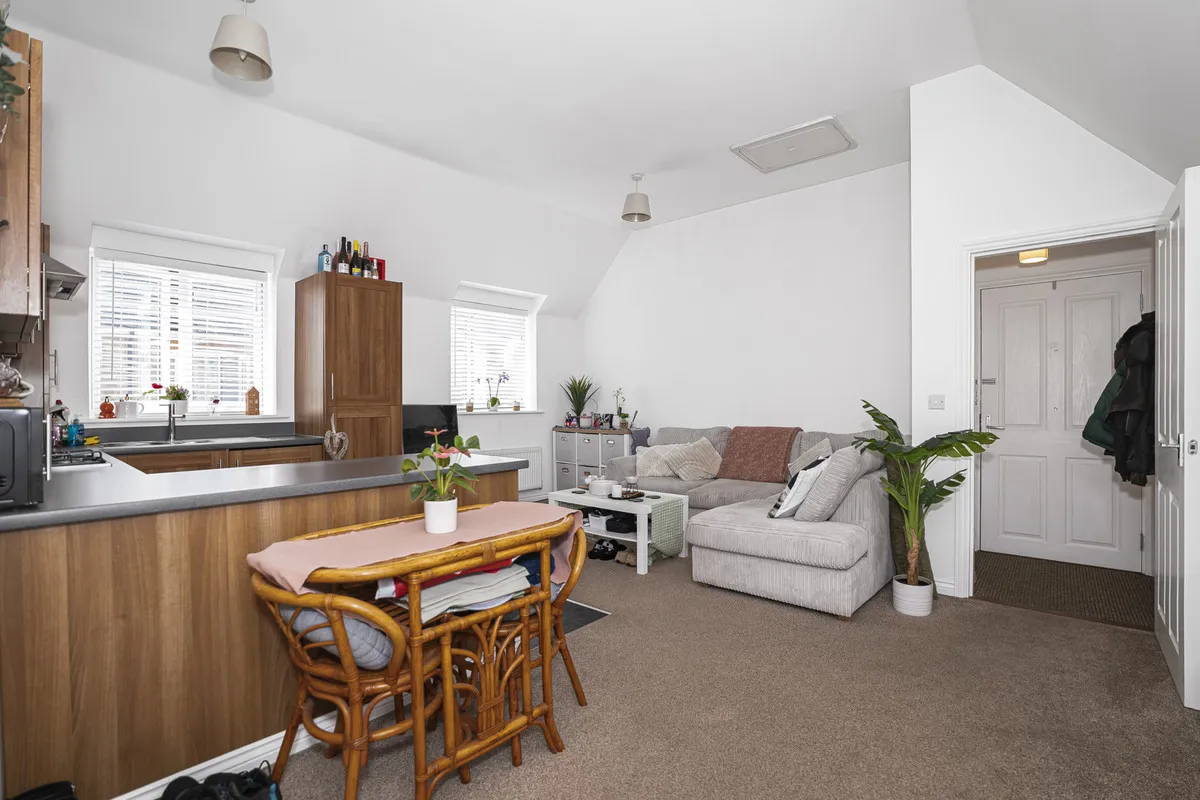Pulborough, RH20 1FS, photo 2