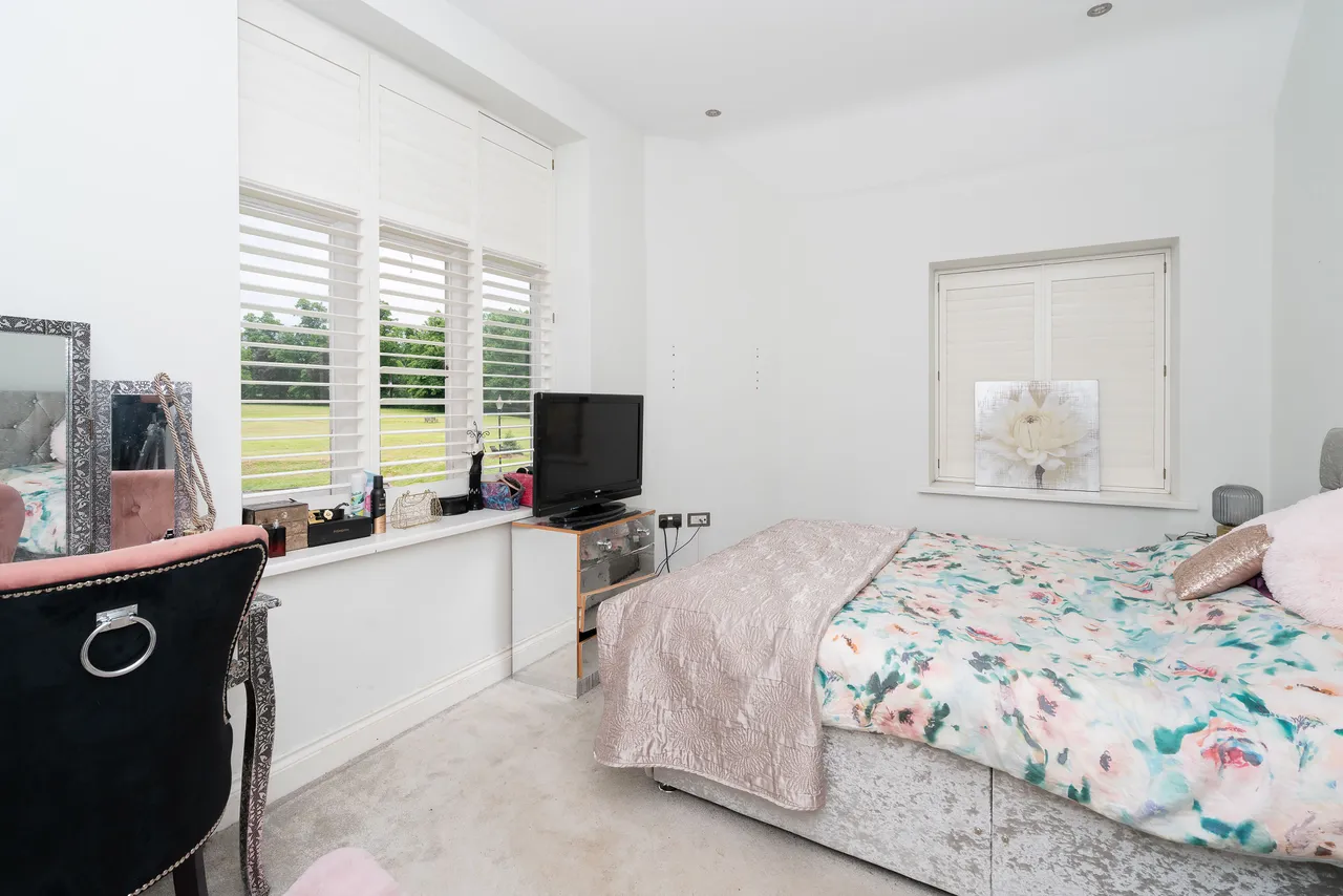Flat 12, Jfk House, Bushey, photo 9