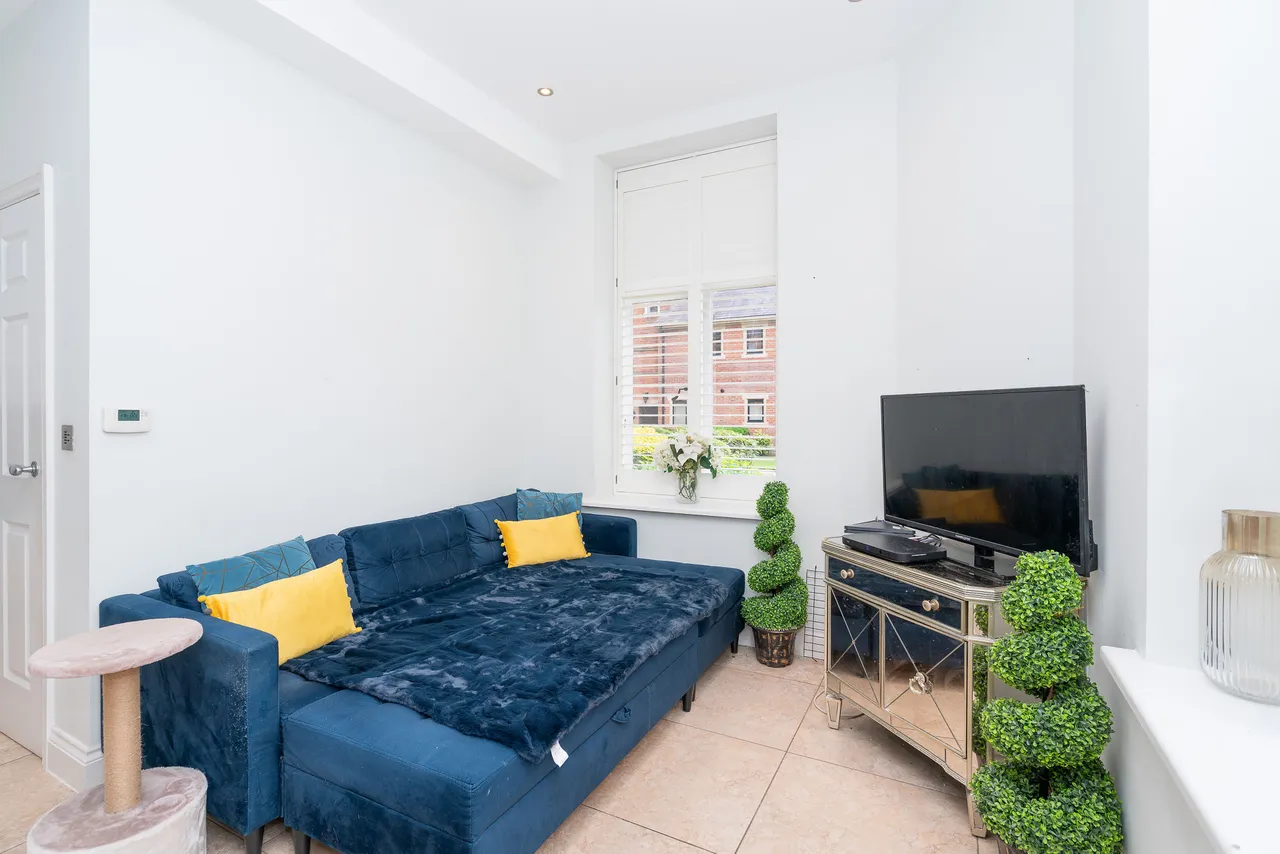 Flat 12, Jfk House, Bushey, photo 5
