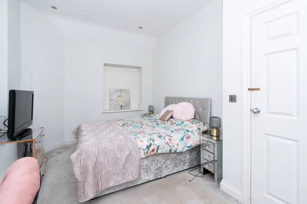 Flat 12, Jfk House, Bushey, photo 10