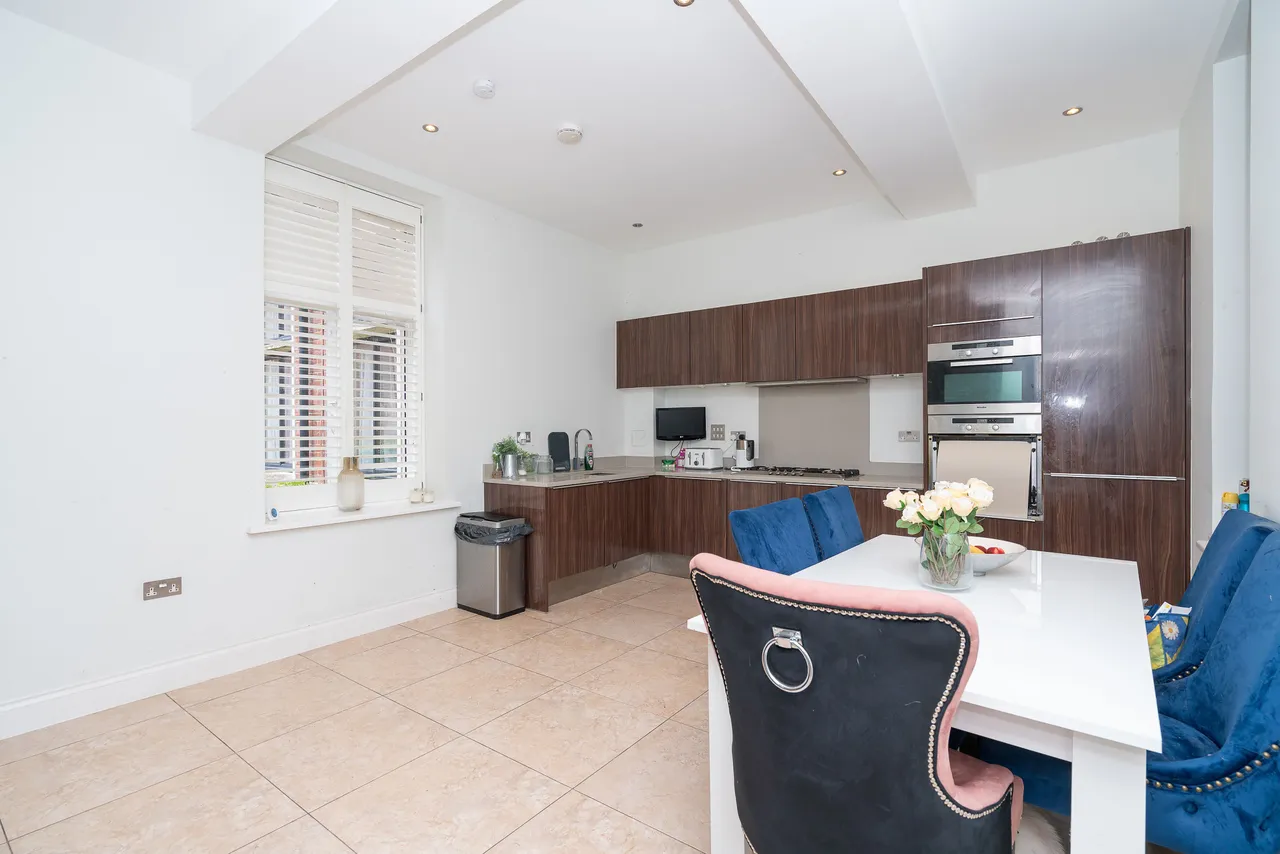 Flat 12, Jfk House, Bushey, photo 2