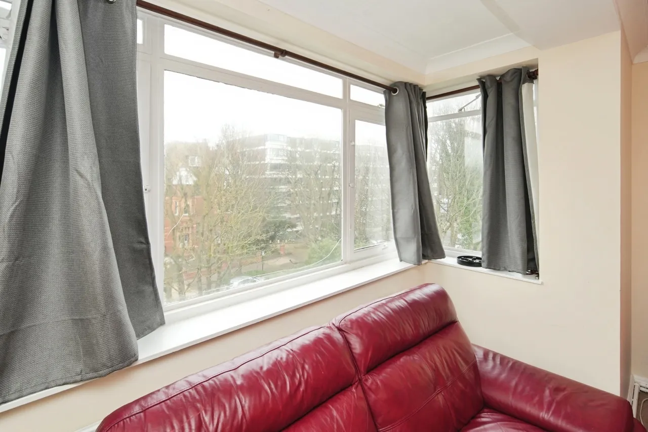 The Drive, Hove, BN3, photo 9