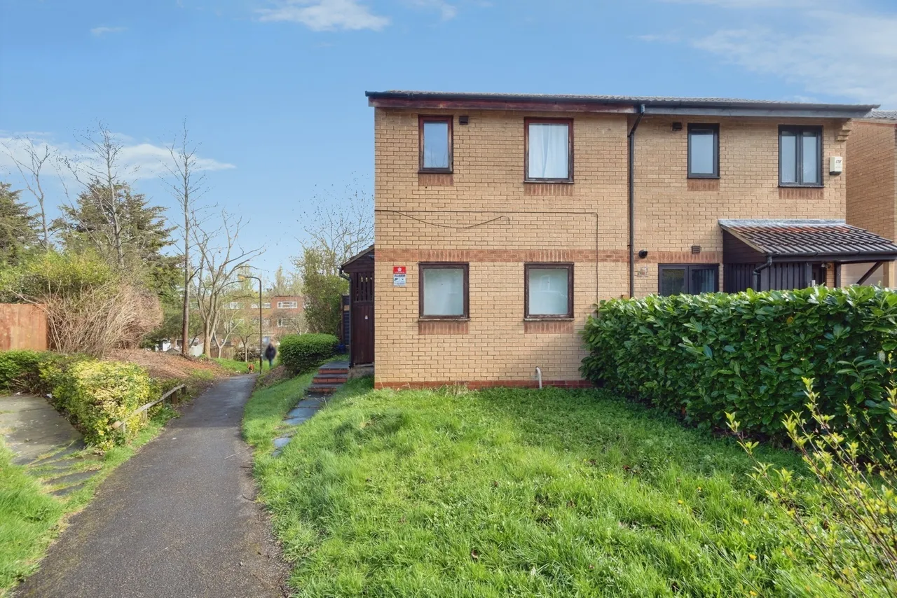 2 bed house for sale, Ambridge Grove, Peartree Bridge, MK6