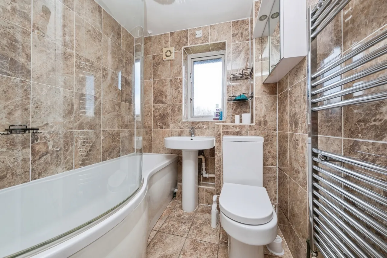 Ambridge Grove, Peartree Bridge, MK6, photo 2