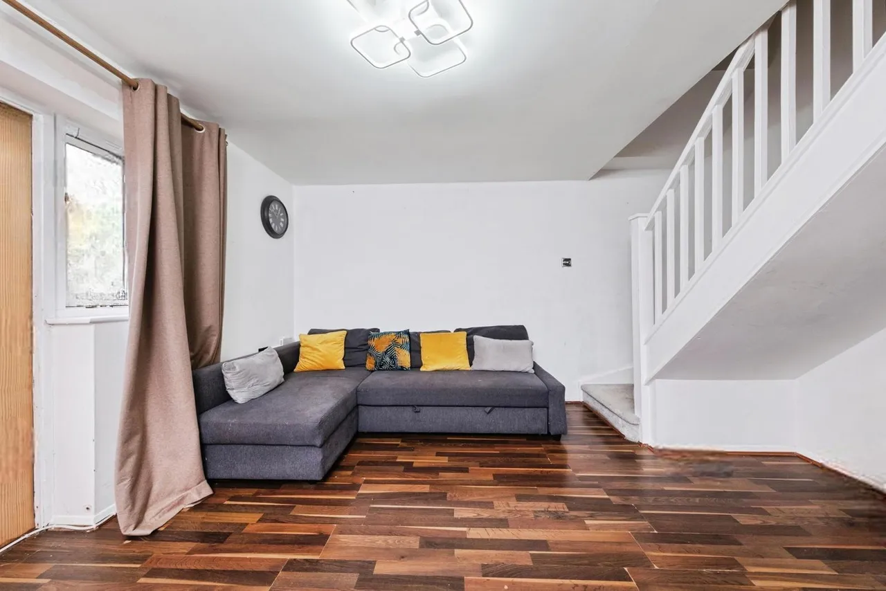 Ambridge Grove, Peartree Bridge, MK6, photo 5