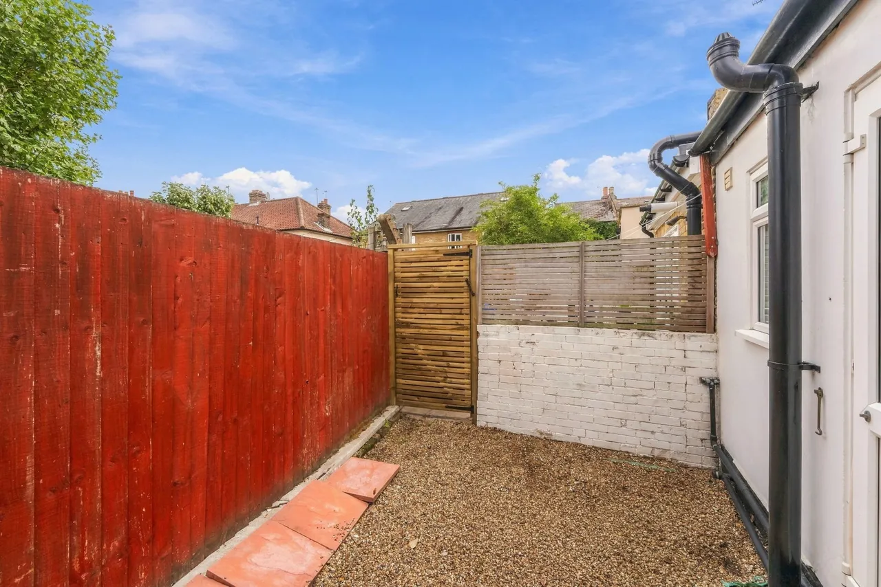 Camac Road, Twickenham, photo 17