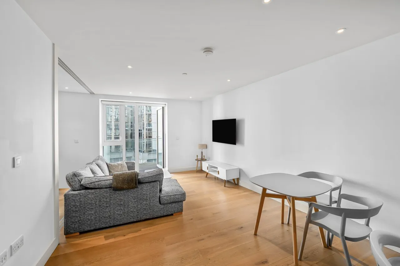 Vaughan Way, London, E1W, photo 13