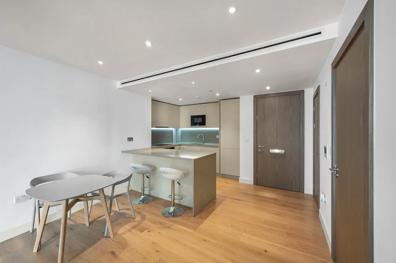 Vaughan Way, London, E1W, photo 12