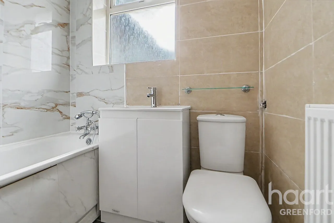 Westbury Avenue, Southall, UB1, photo 15