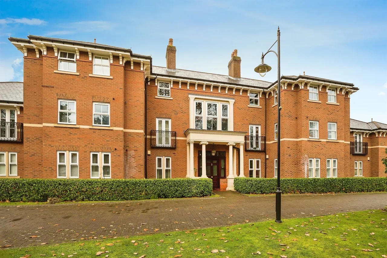 The Beeches, Upton, Chester, photo 12