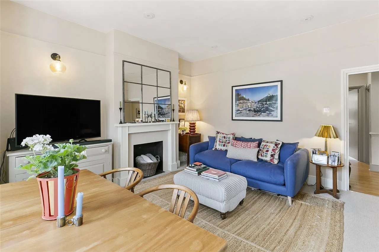 Drakefield Road, London, SW17, photo 2