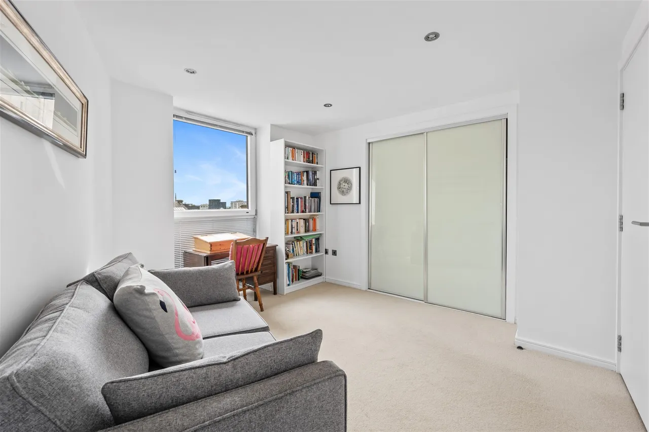 5/8 Park House 10 Park Circus Place, Park, G3 6AN, photo 12