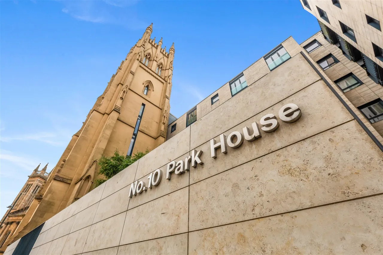 5/8 Park House 10 Park Circus Place, Park, G3 6AN, photo 26