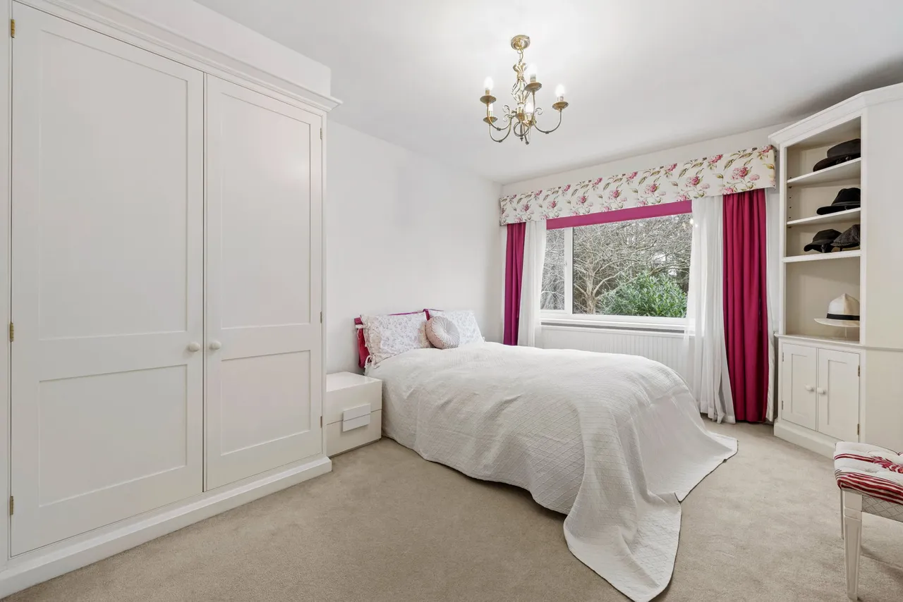 Derwen Fawr Road, Sketty, SA2, photo 17