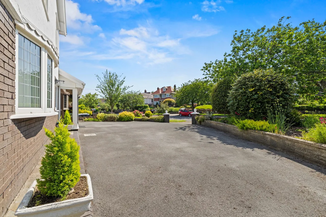 Derwen Fawr Road, Sketty, SA2, photo 33