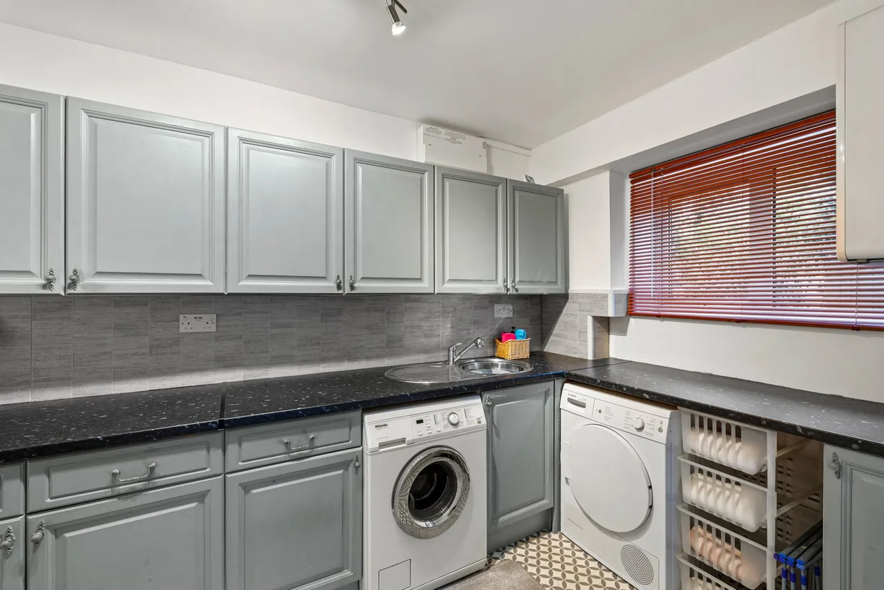 Derwen Fawr Road, Sketty, SA2, photo 8