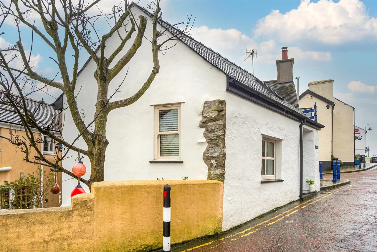Beach Road, Cemaes Bay, photo 8