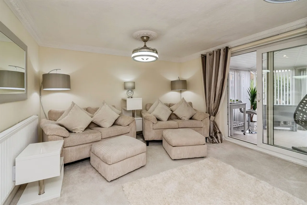 St. Helens Avenue, Tipton, DY4, photo 2