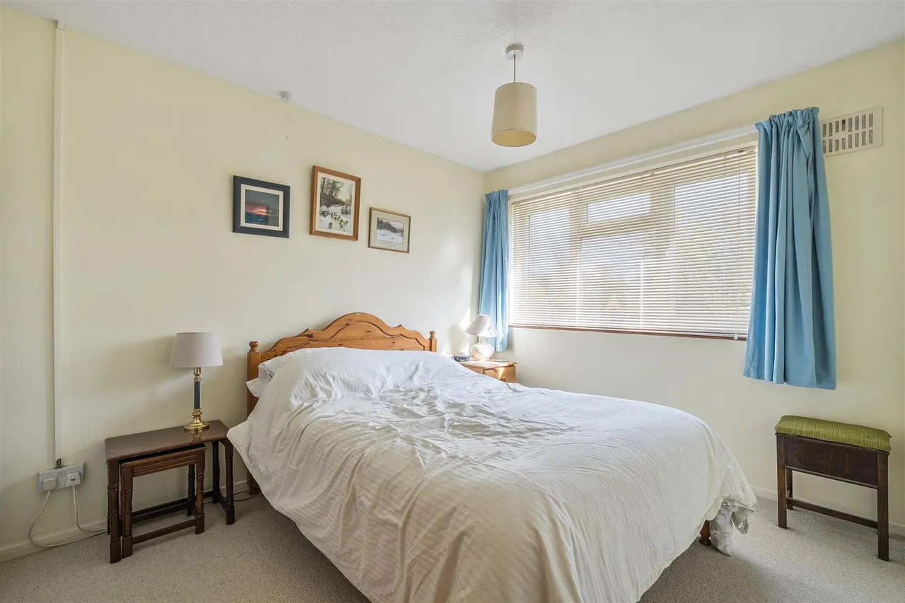 Paddock Close, Enford, SN9, photo 4