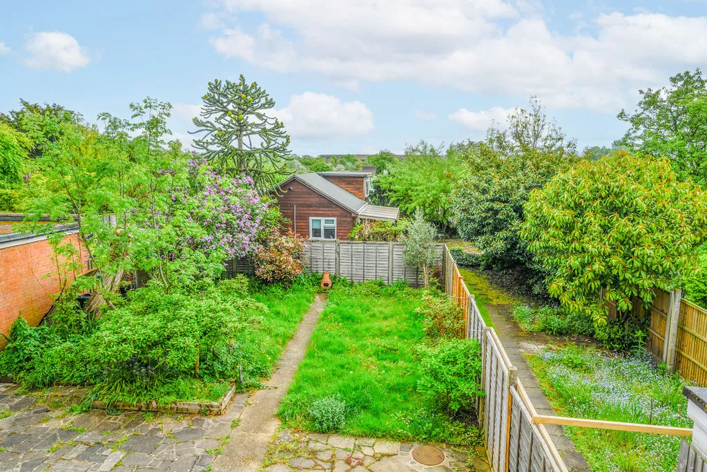 Cambridge Road, Walton-On-Thames KT12 2DP, photo 15