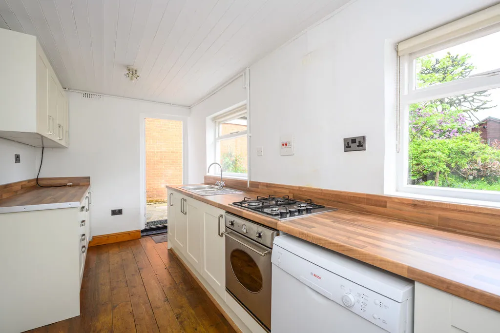 Cambridge Road, Walton-On-Thames KT12 2DP, photo 8