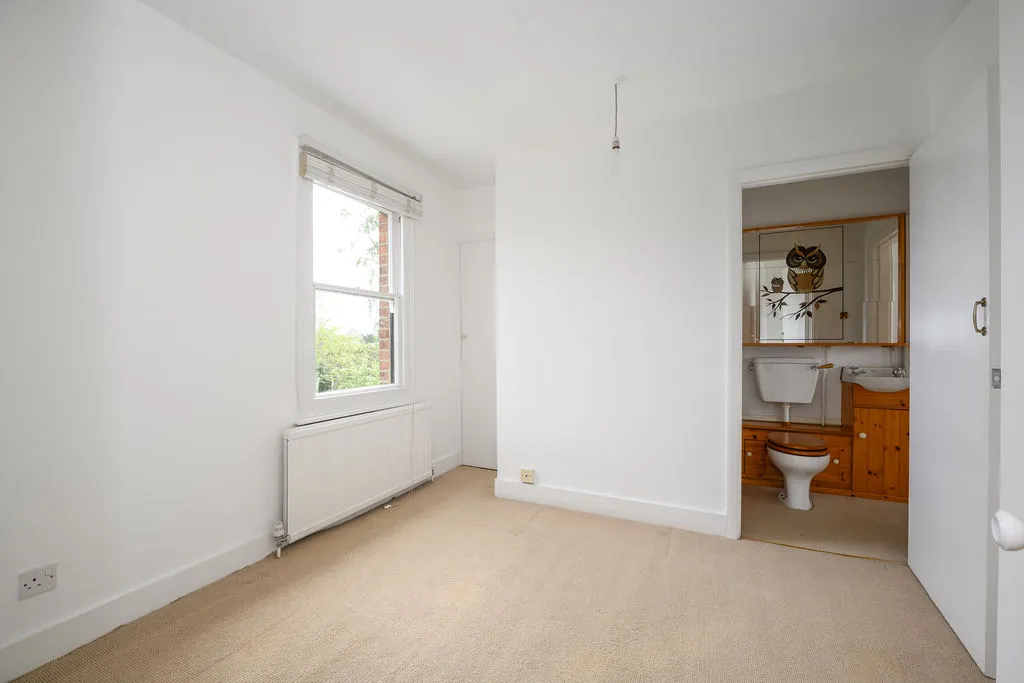 Cambridge Road, Walton-On-Thames KT12 2DP, photo 11