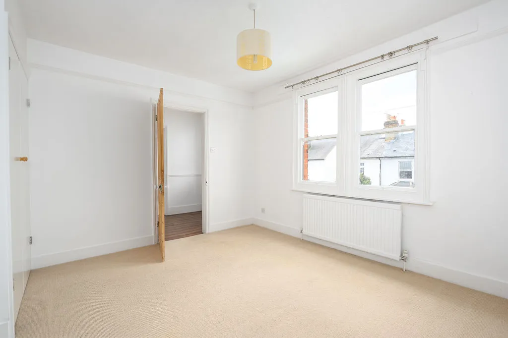 Cambridge Road, Walton-On-Thames KT12 2DP, photo 9