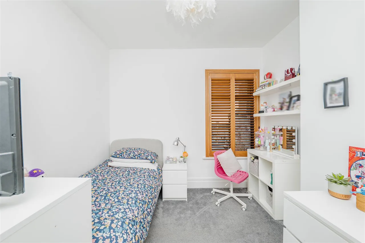 Gladstone Road, Barry, CF62 8ND, photo 18