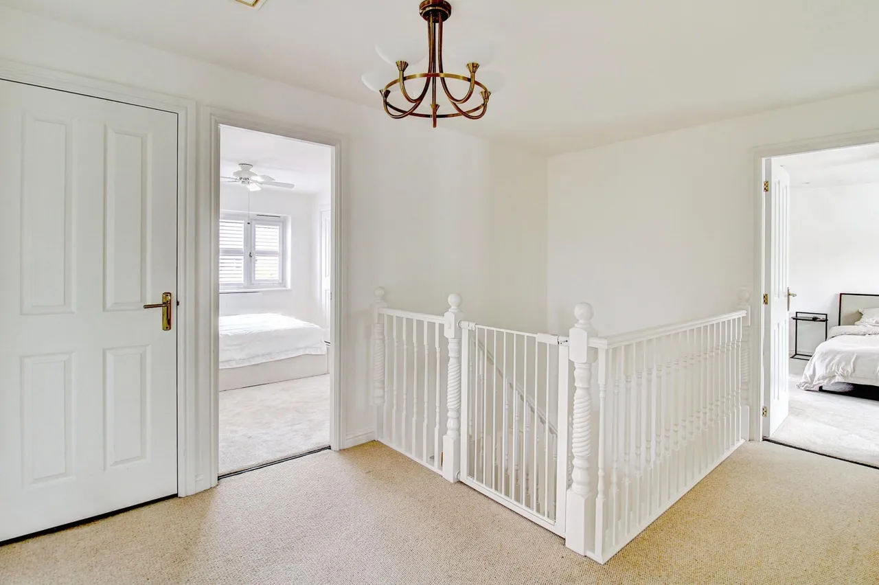 Mitchell Close, Lichfield, WS13, photo 13