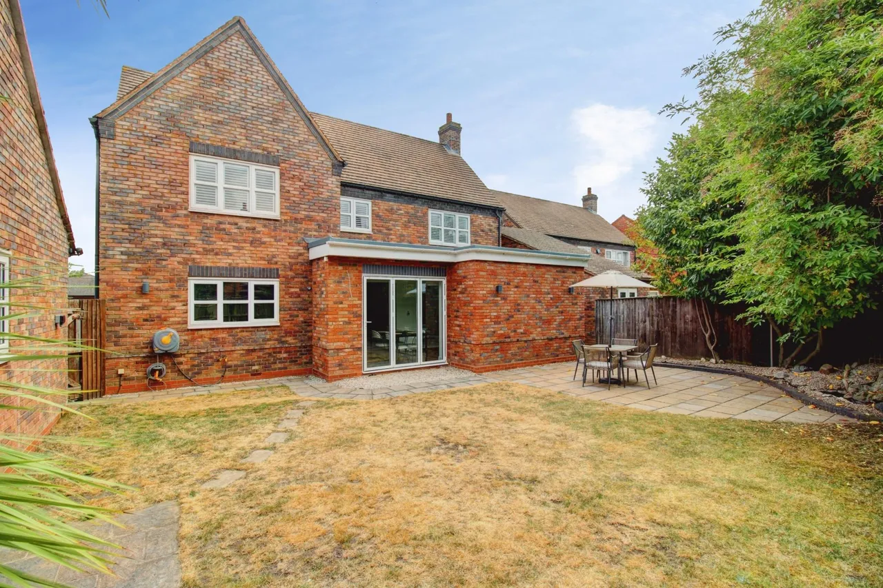 Mitchell Close, Lichfield, WS13, photo 29