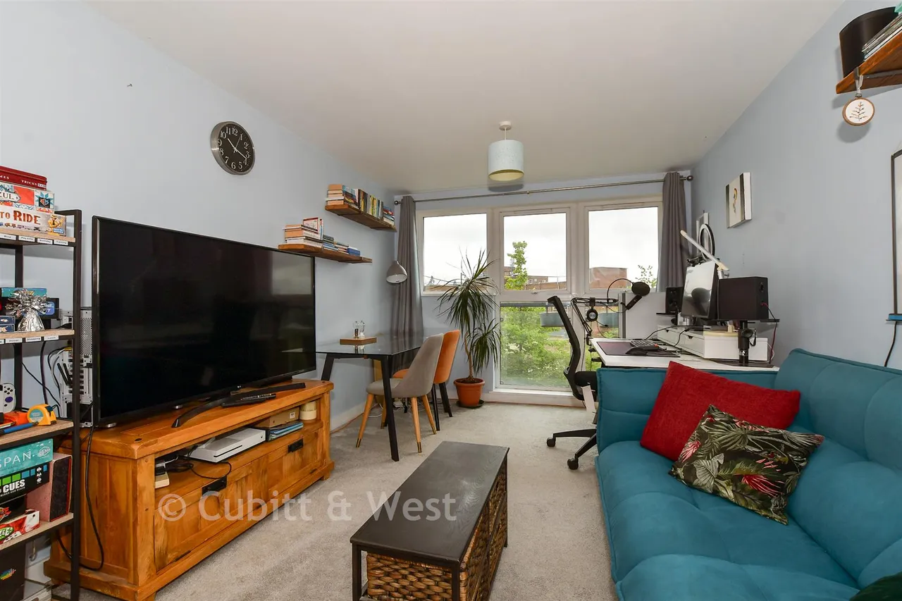 Park View Road, Leatherhead, KT22, photo 6