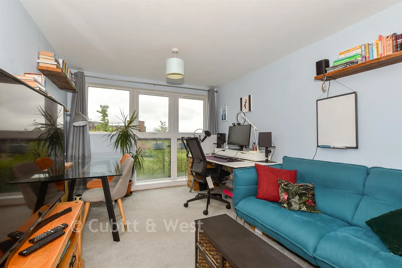 Park View Road, Leatherhead, KT22, photo 10