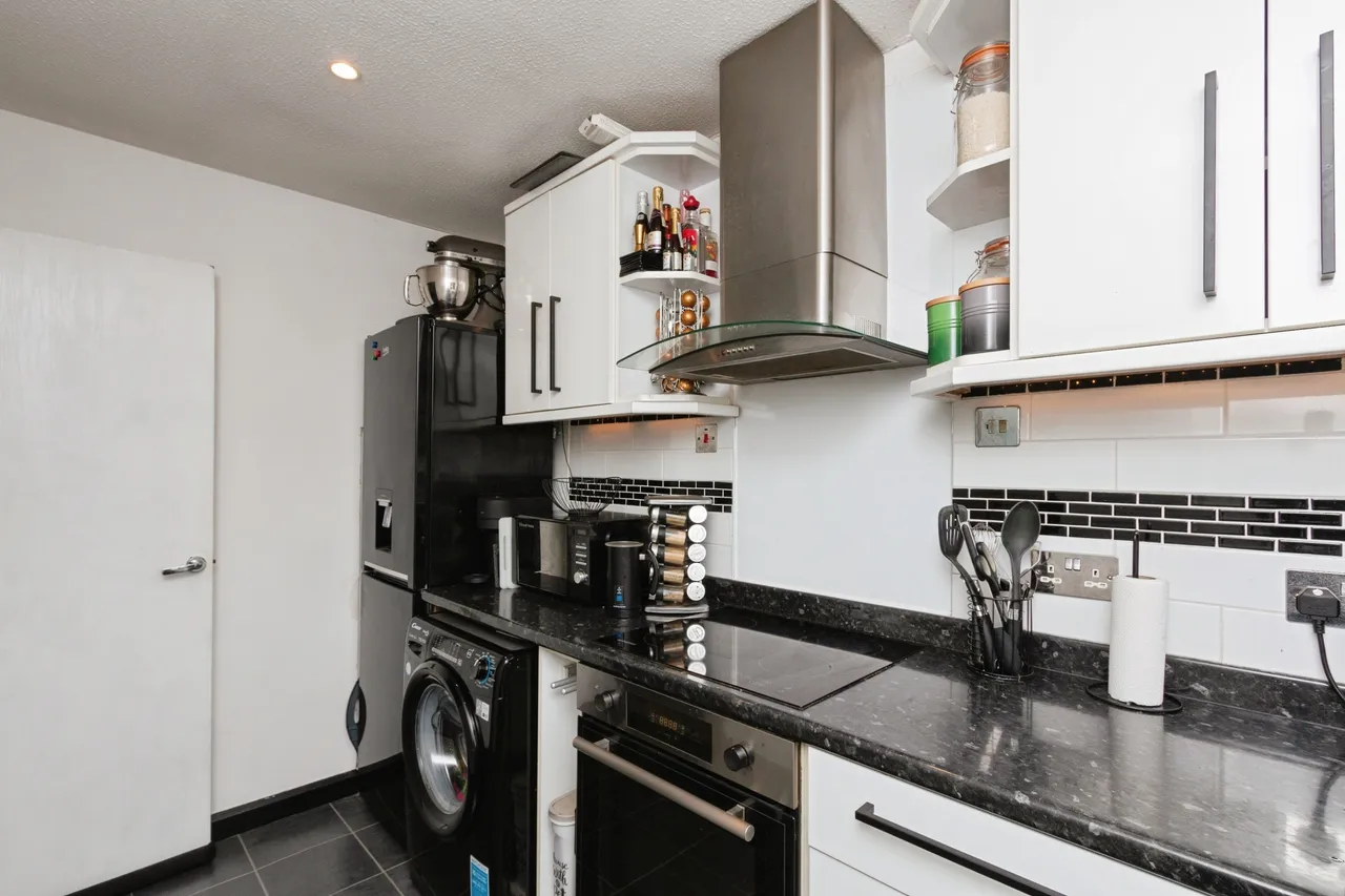 Dudley Close, Bordon, photo 5