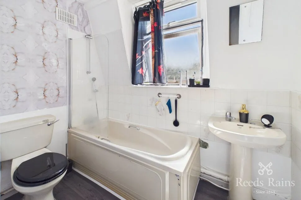 Danebury Drive, York, North Yorkshire, YO26, photo 8