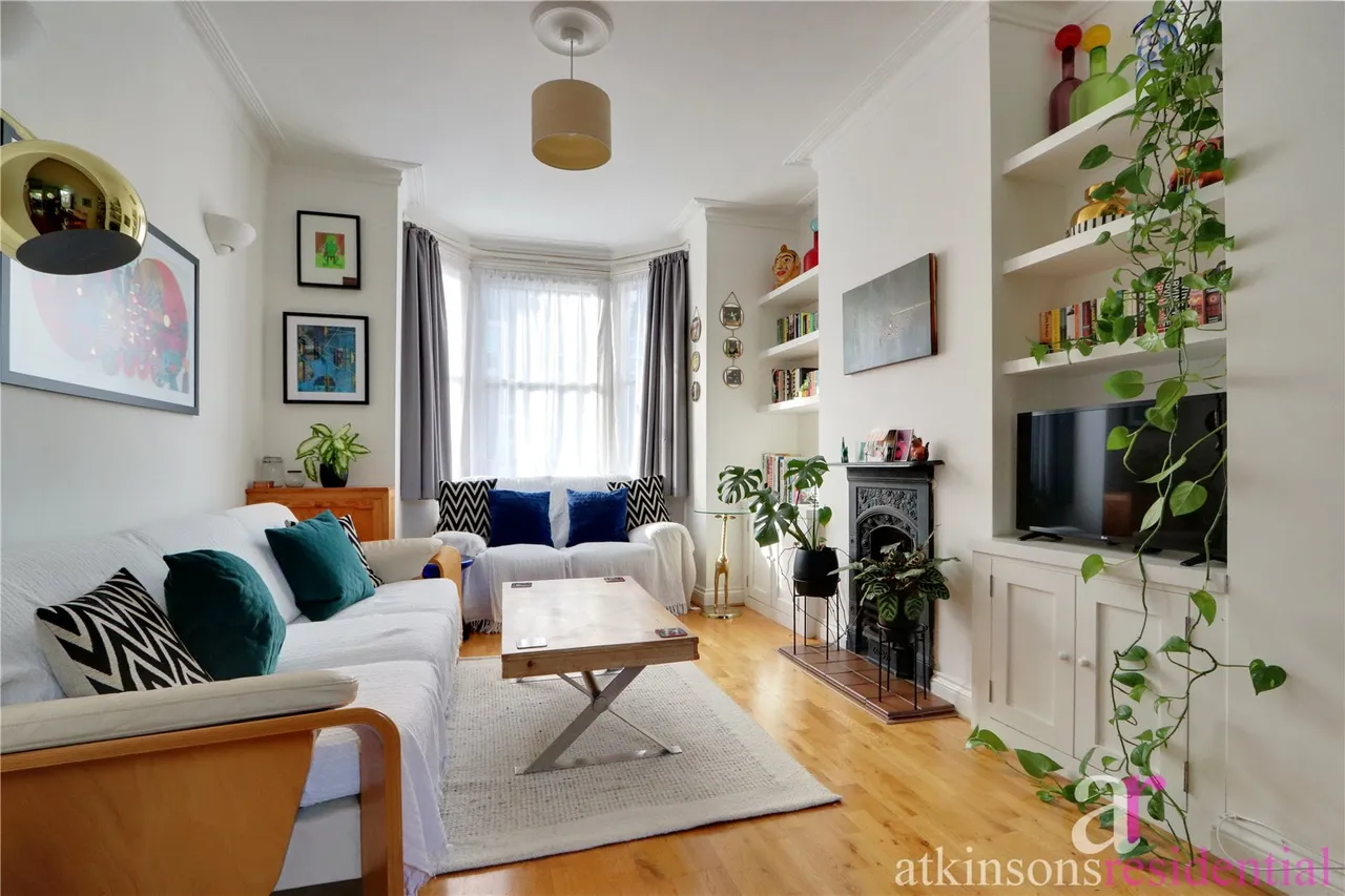 2 bed house for sale — Canonbury Road, Enfield, Middlesex, EN1 3LW
