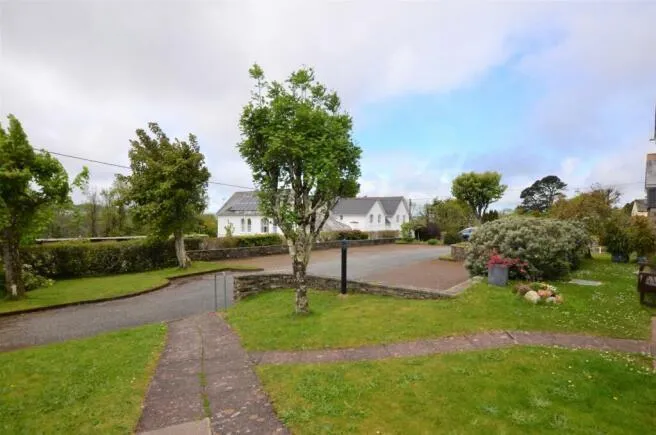 Castle Hill Court, PL31, photo 6