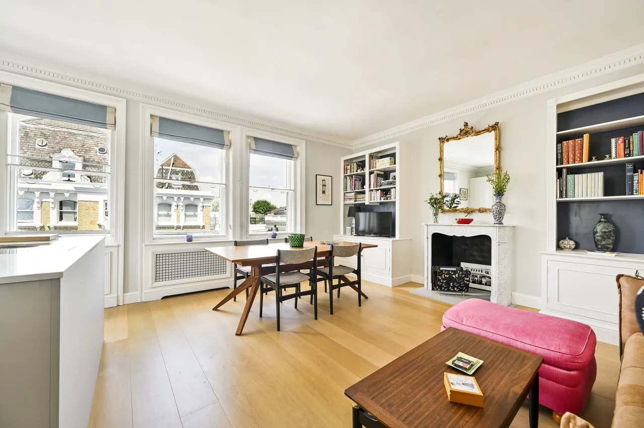 Flat 2, 9 Redcliffe Square, London, photo 4